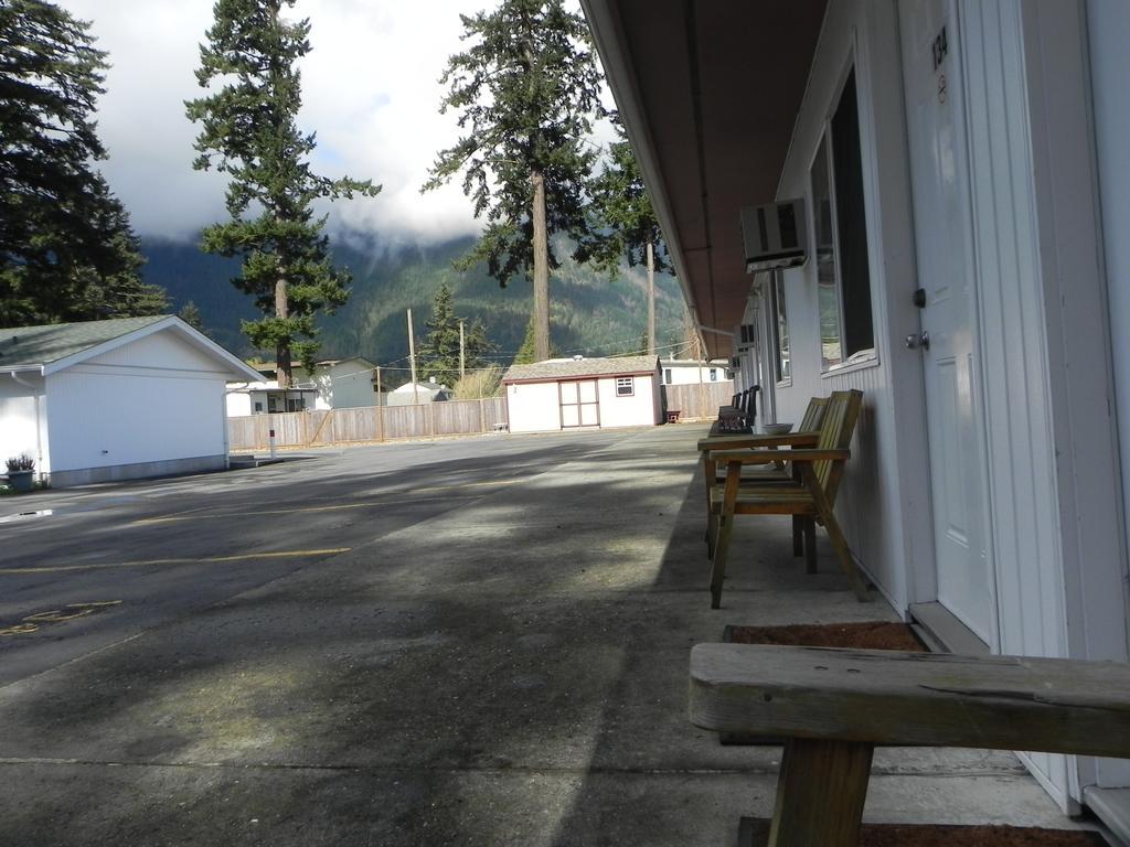 Skagit Motel Гоп Екстер'єр фото